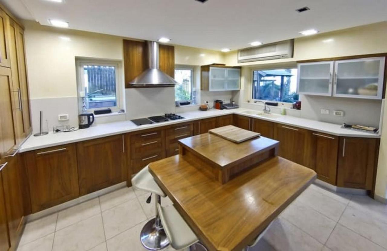 Villa Family Eilat With Heated Pool Buitenkant foto