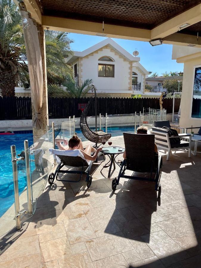 Villa Family Eilat With Heated Pool Buitenkant foto
