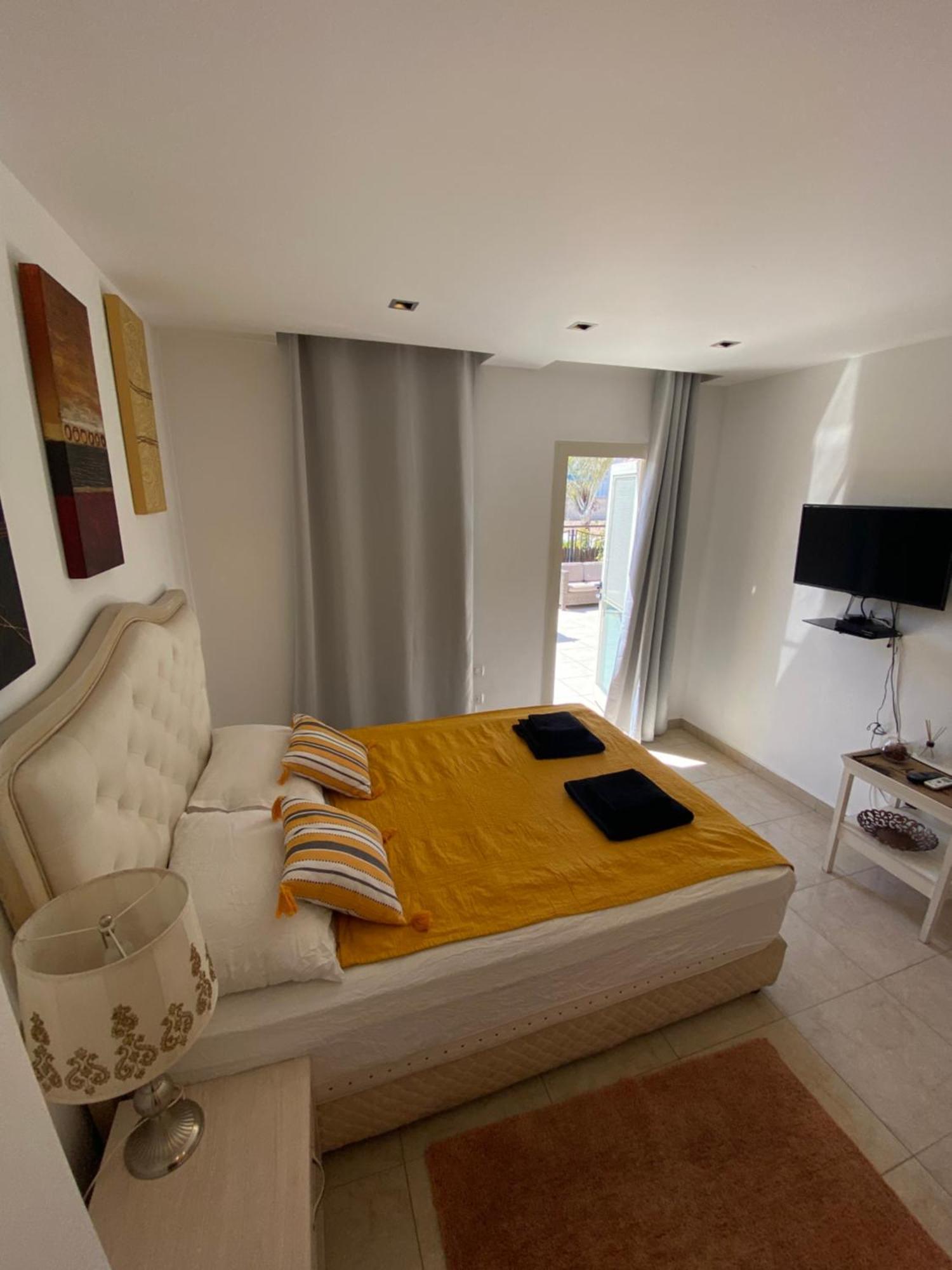 Villa Family Eilat With Heated Pool Buitenkant foto